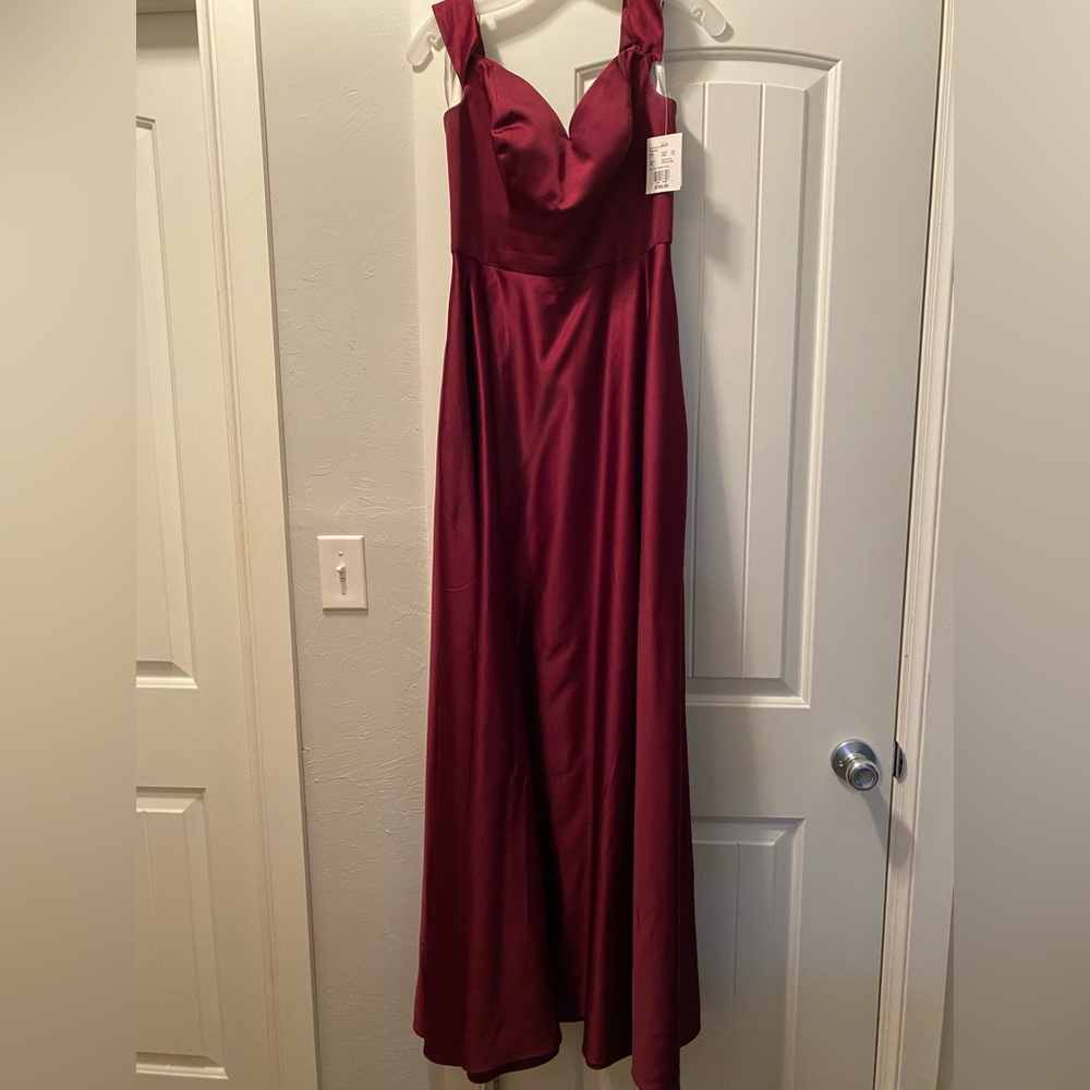 Wine floor length black tie dress NWT
